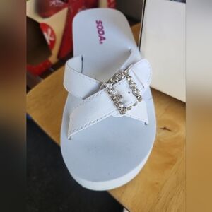 Platform sandals